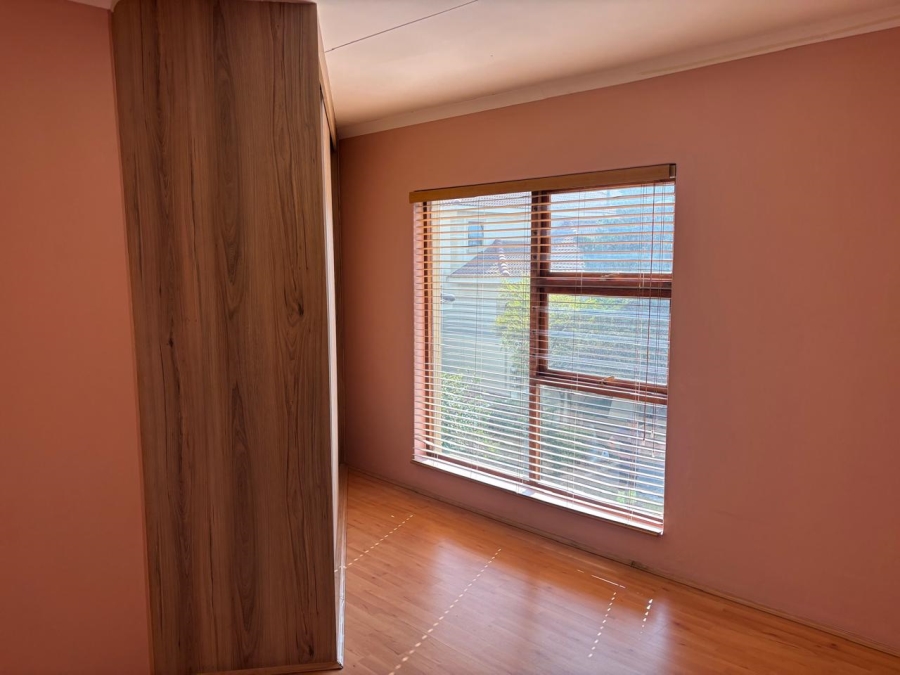 5 Bedroom Property for Sale in Eden Glen Gauteng