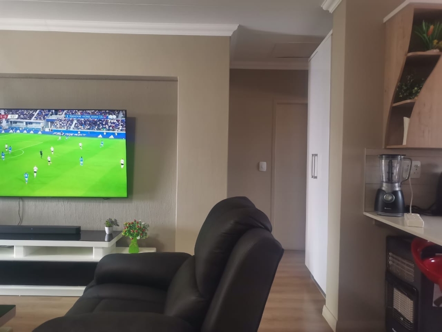 3 Bedroom Property for Sale in Roodepark Eco Estate Gauteng