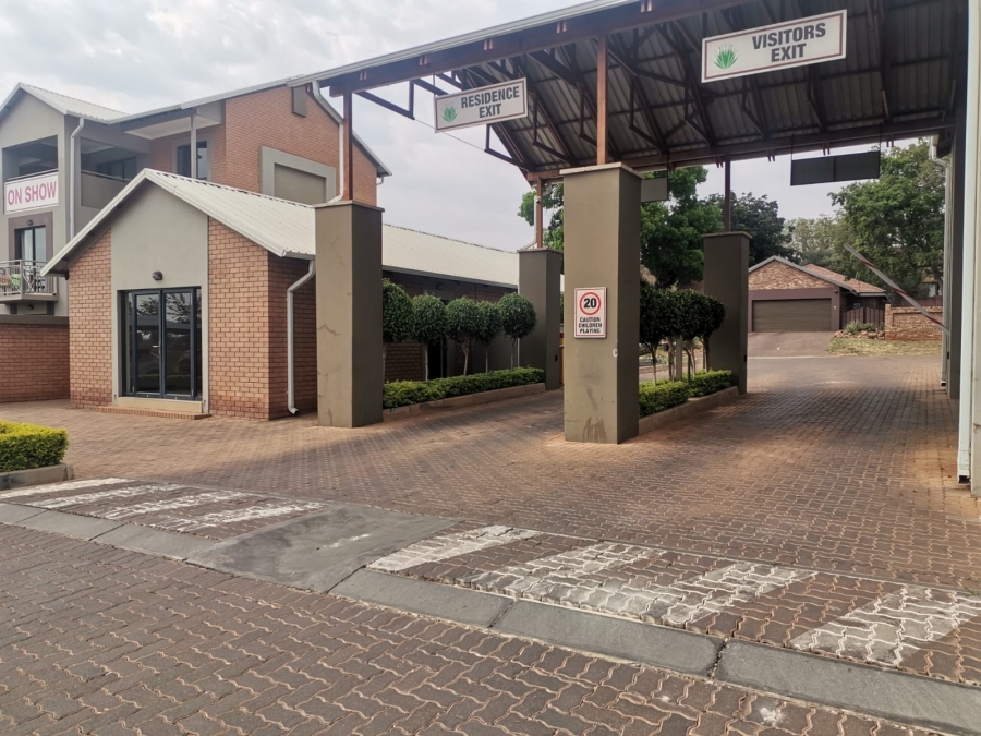 3 Bedroom Property for Sale in Roodepark Eco Estate Gauteng