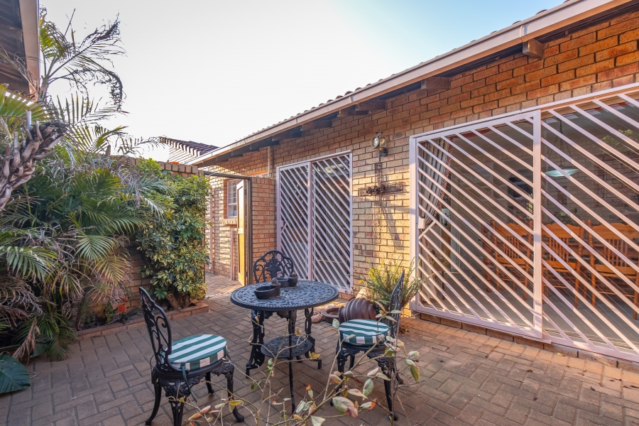 4 Bedroom Property for Sale in Noordheuwel Gauteng