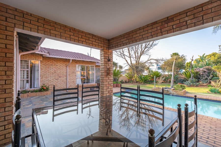 4 Bedroom Property for Sale in Noordheuwel Gauteng