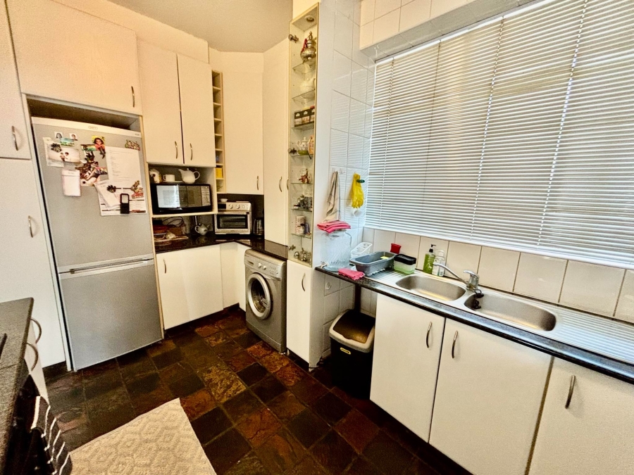 3 Bedroom Property for Sale in Atholl Gauteng