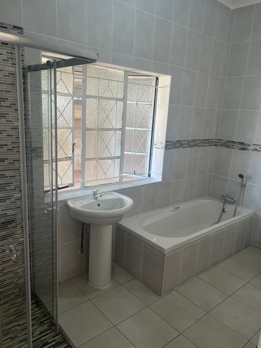 3 Bedroom Property for Sale in Brenthurst Gauteng