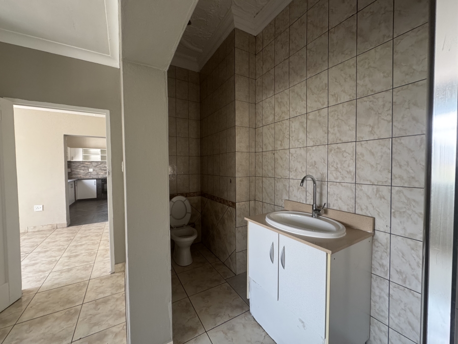 1 Bedroom Property for Sale in Kensington Gauteng