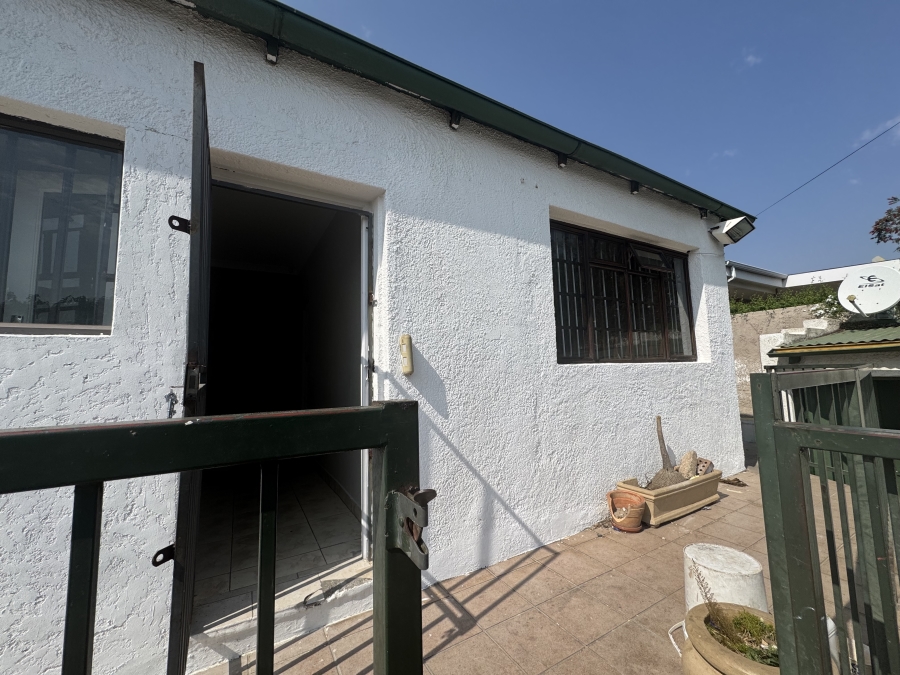 1 Bedroom Property for Sale in Kensington Gauteng