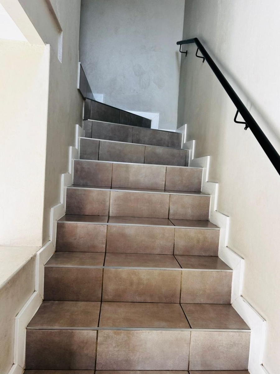 2 Bedroom Property for Sale in Albertsdal Gauteng