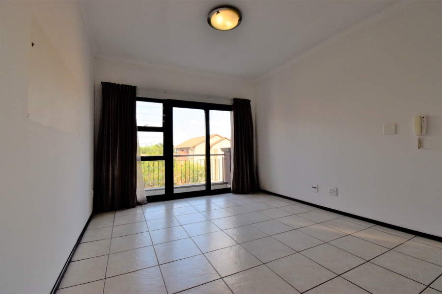 To Let 2 Bedroom Property for Rent in North Riding Gauteng
