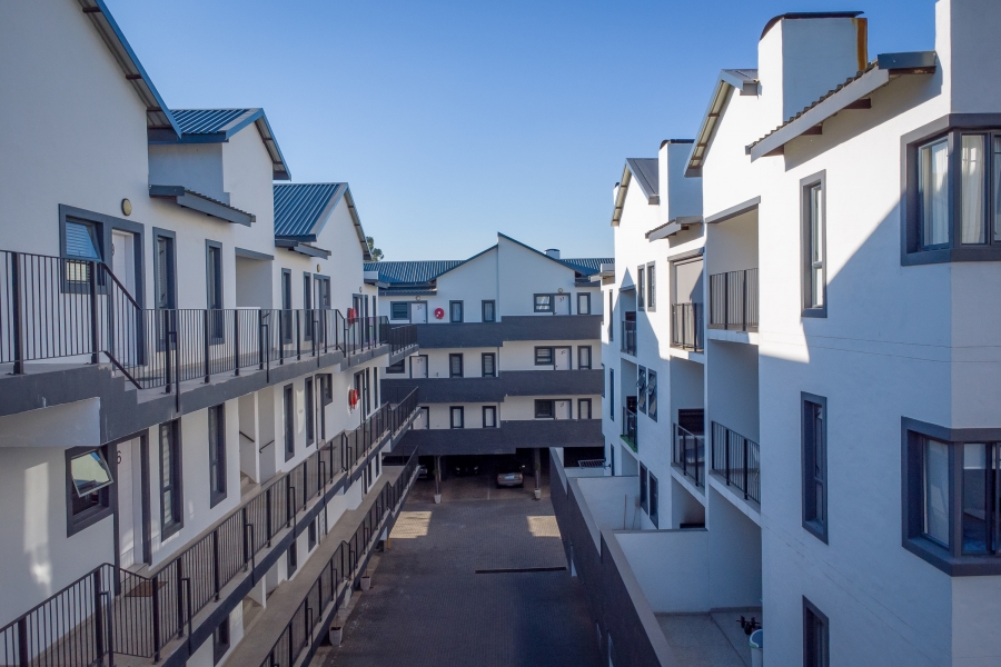To Let 2 Bedroom Property for Rent in Bryanston Gauteng
