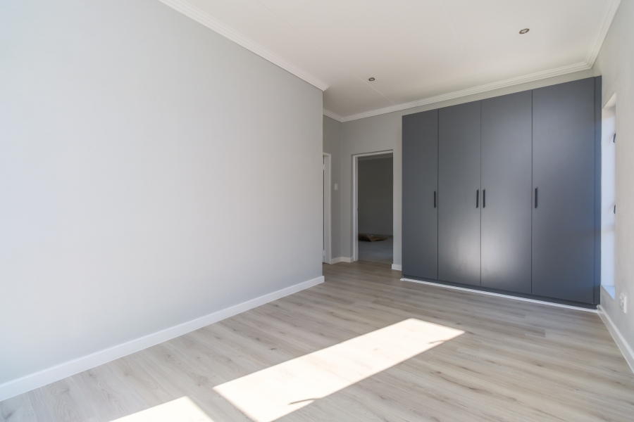 To Let 2 Bedroom Property for Rent in Bryanston Gauteng