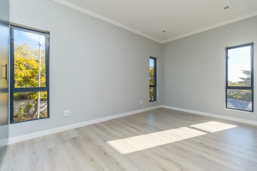 To Let 2 Bedroom Property for Rent in Bryanston Gauteng