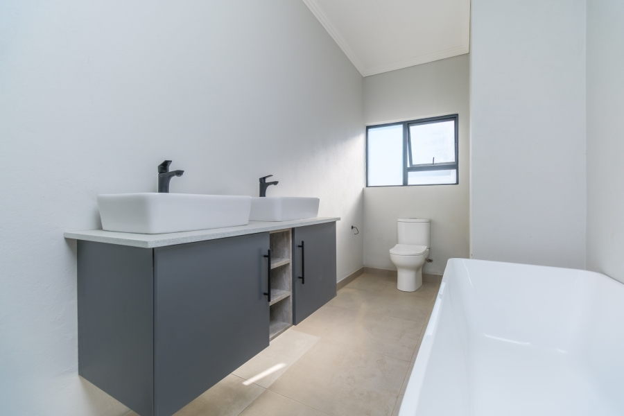 To Let 2 Bedroom Property for Rent in Bryanston Gauteng