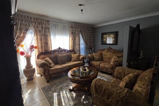 4 Bedroom Property for Sale in The Orchards Gauteng