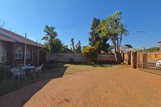 4 Bedroom Property for Sale in The Orchards Gauteng