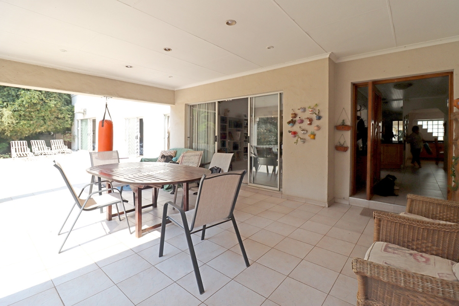 5 Bedroom Property for Sale in Glenhazel Gauteng