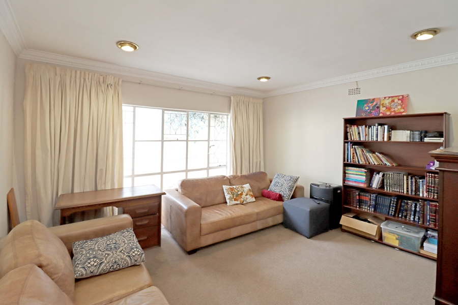 5 Bedroom Property for Sale in Glenhazel Gauteng