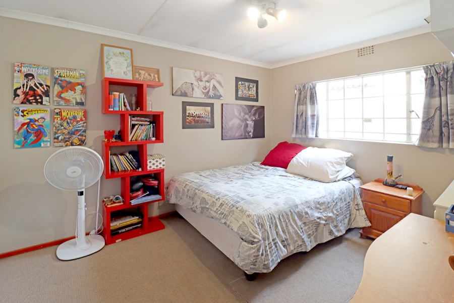 5 Bedroom Property for Sale in Glenhazel Gauteng