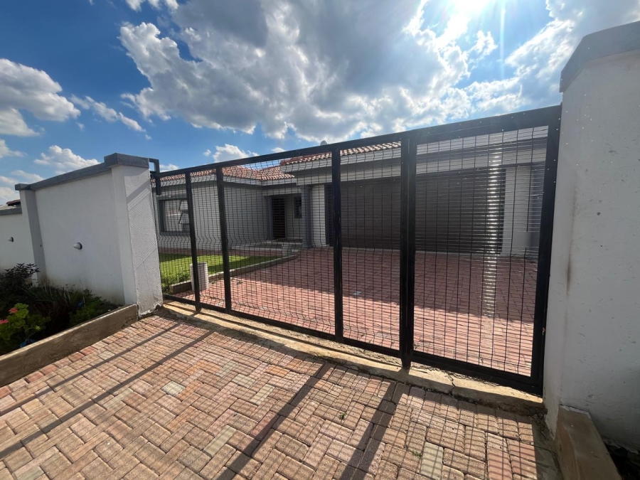 3 Bedroom Property for Sale in Lambton Gauteng