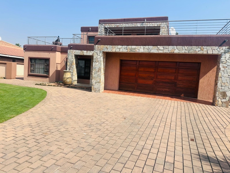 3 Bedroom Property for Sale in Vanderbijlpark SE 4 Gauteng