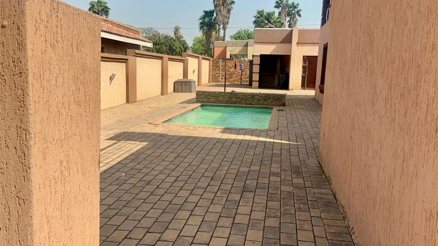 3 Bedroom Property for Sale in Vanderbijlpark SE 4 Gauteng