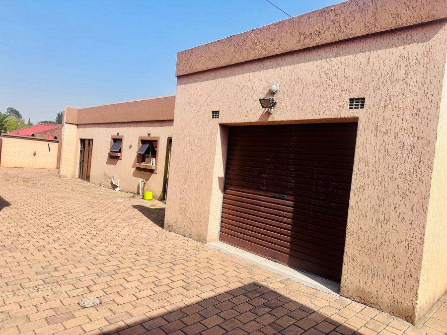 3 Bedroom Property for Sale in Vanderbijlpark SE 4 Gauteng