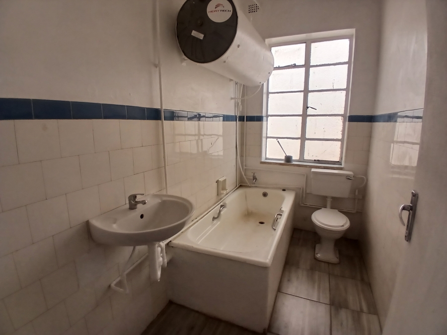 2 Bedroom Property for Sale in Germiston South Gauteng