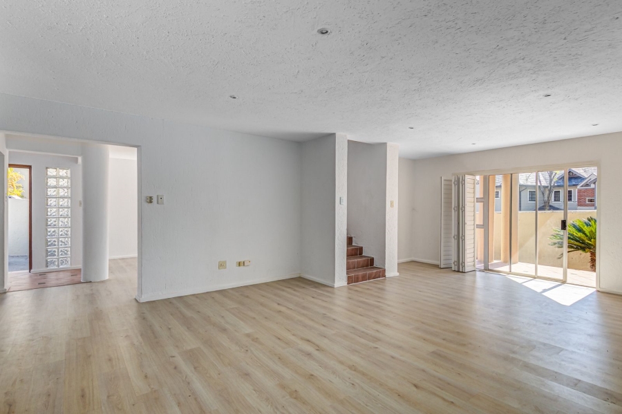 3 Bedroom Property for Sale in Sunninghill Gauteng