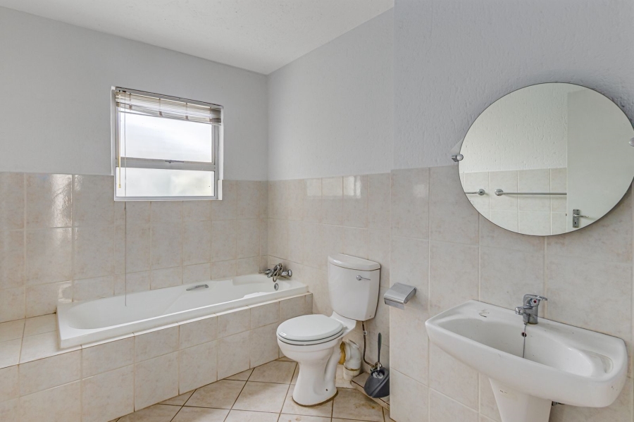 3 Bedroom Property for Sale in Sunninghill Gauteng