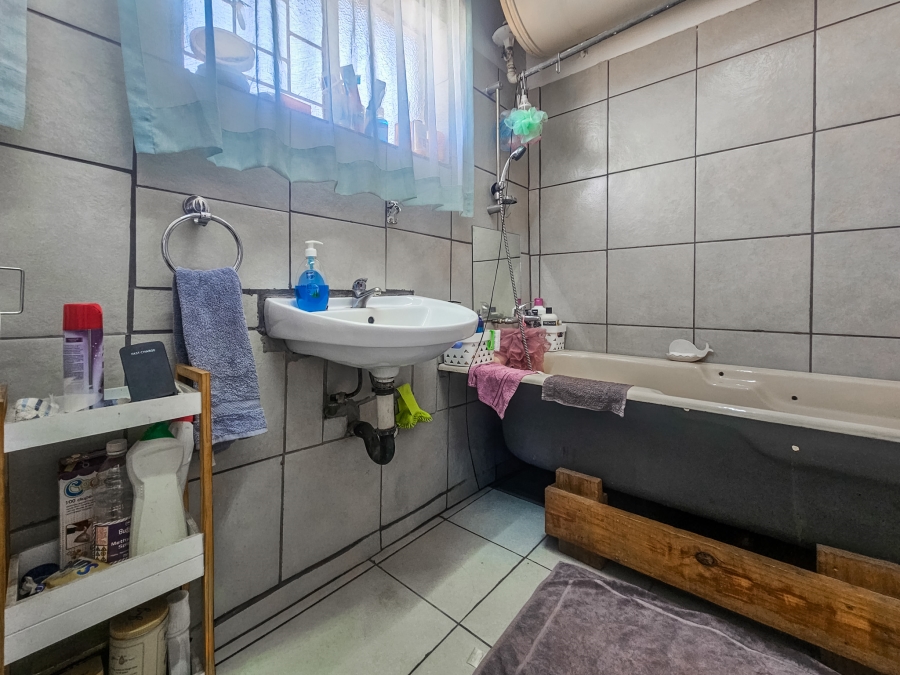 3 Bedroom Property for Sale in Jan Niemand Park Gauteng