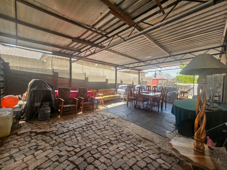 3 Bedroom Property for Sale in Jan Niemand Park Gauteng