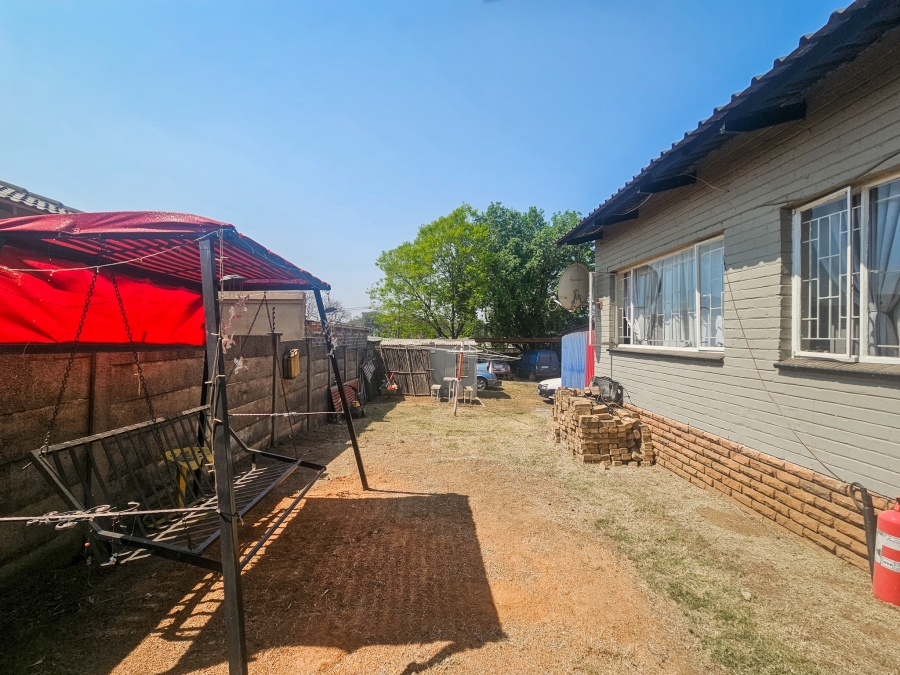 3 Bedroom Property for Sale in Jan Niemand Park Gauteng