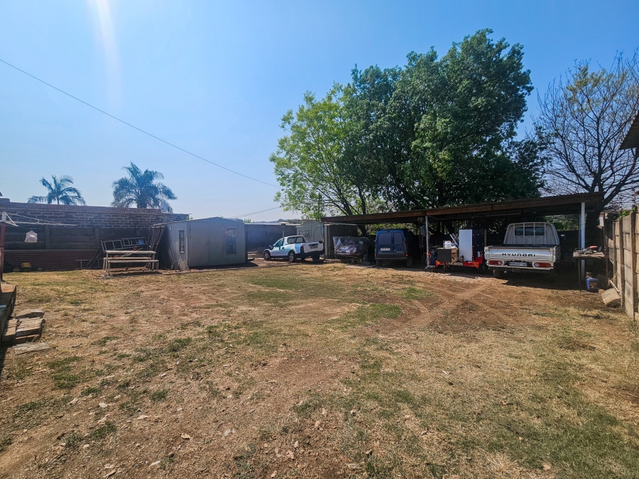 3 Bedroom Property for Sale in Jan Niemand Park Gauteng