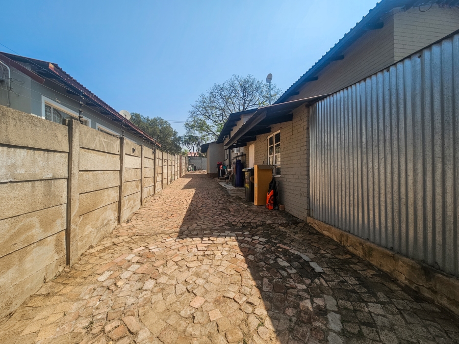 3 Bedroom Property for Sale in Jan Niemand Park Gauteng