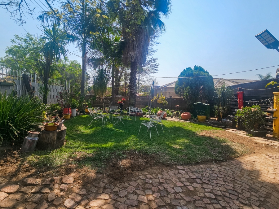 3 Bedroom Property for Sale in Jan Niemand Park Gauteng