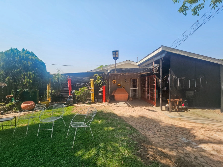 3 Bedroom Property for Sale in Jan Niemand Park Gauteng