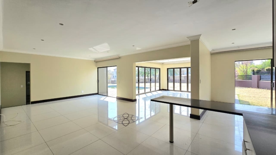 To Let 5 Bedroom Property for Rent in Copperleaf Estate Gauteng