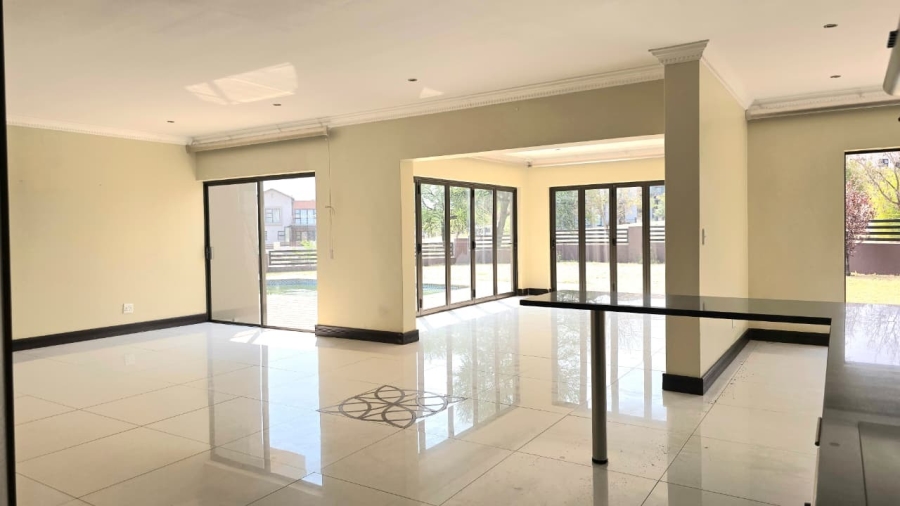 To Let 5 Bedroom Property for Rent in Copperleaf Estate Gauteng
