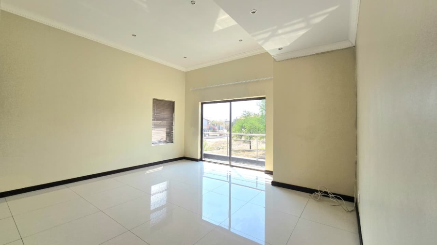 To Let 5 Bedroom Property for Rent in Copperleaf Estate Gauteng