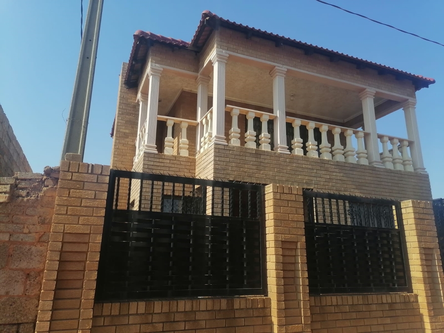 4 Bedroom Property for Sale in Rietvallei Gauteng