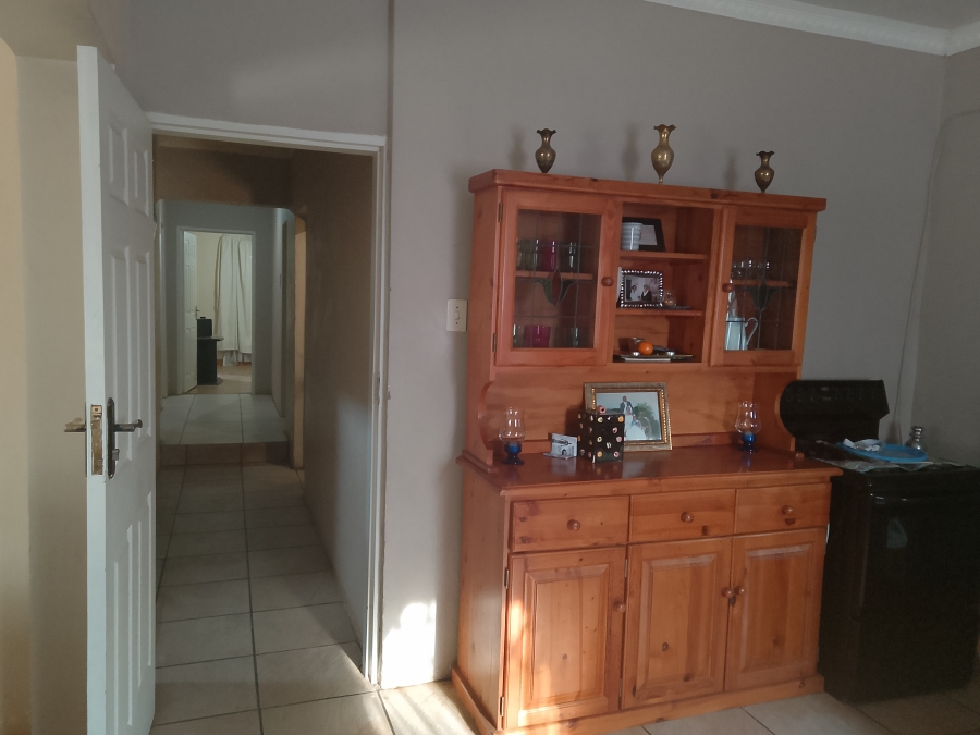 4 Bedroom Property for Sale in Rietvallei Gauteng