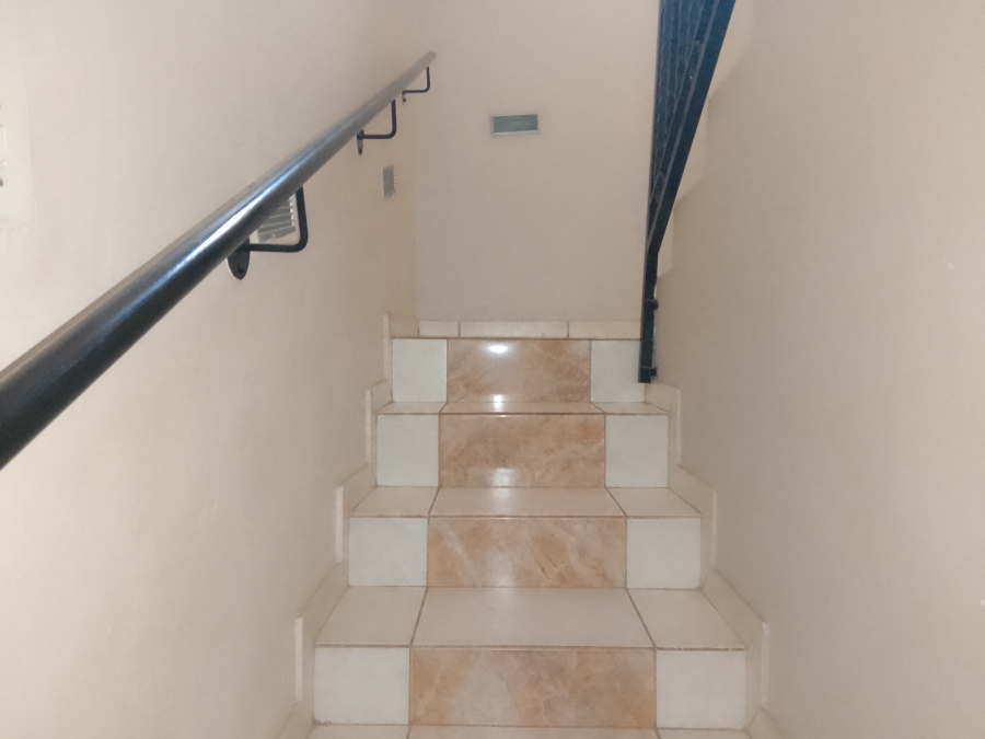 4 Bedroom Property for Sale in Rietvallei Gauteng