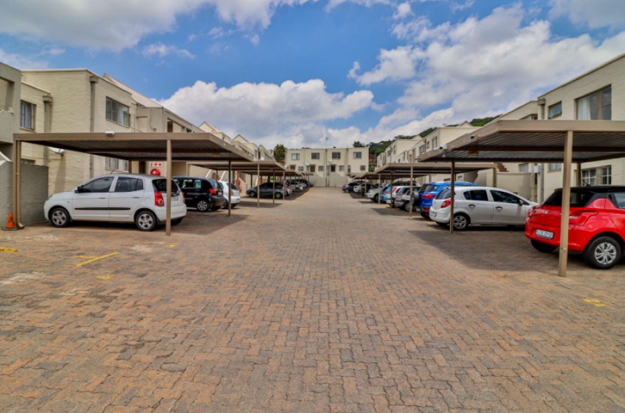 2 Bedroom Property for Sale in Glenvista Gauteng