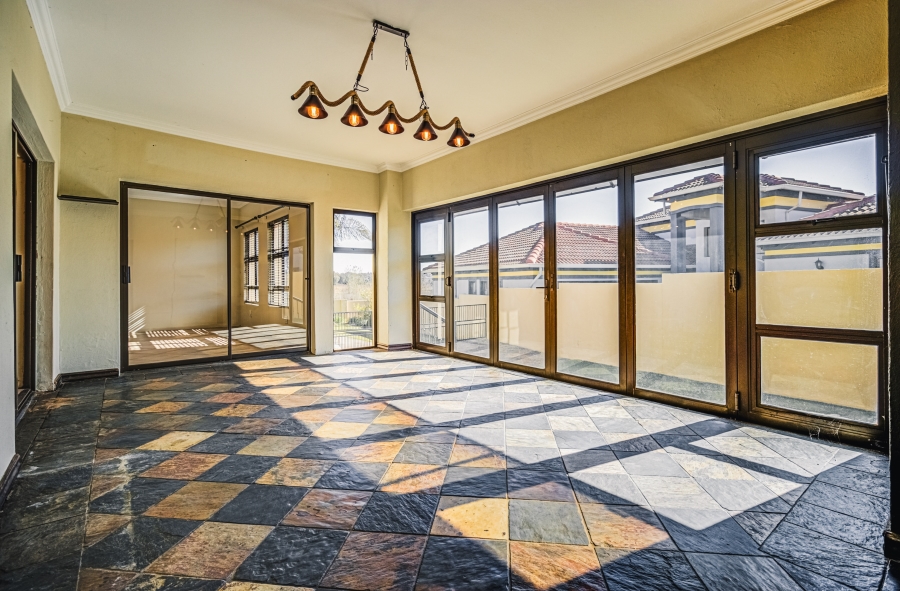 4 Bedroom Property for Sale in Glen Marais Gauteng