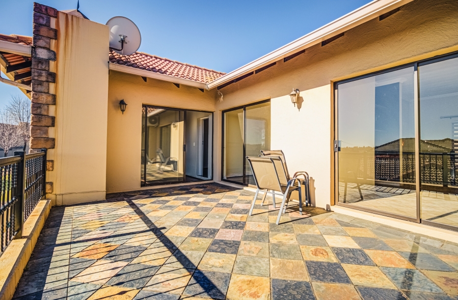 4 Bedroom Property for Sale in Glen Marais Gauteng