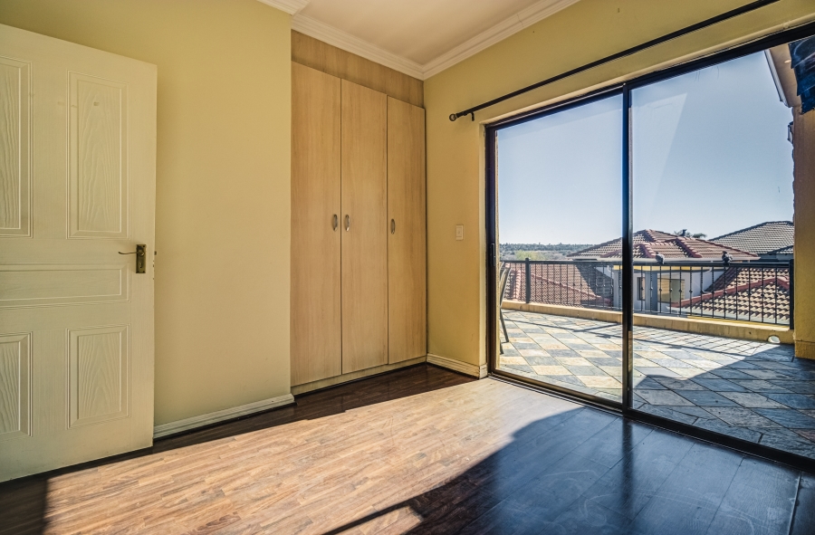 4 Bedroom Property for Sale in Glen Marais Gauteng