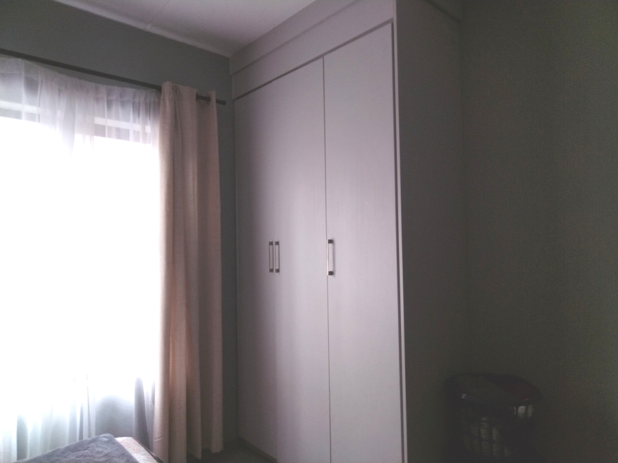 To Let 2 Bedroom Property for Rent in Witpoortjie Gauteng