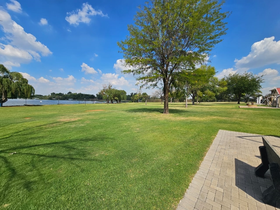 3 Bedroom Property for Sale in Lochvaal Gauteng
