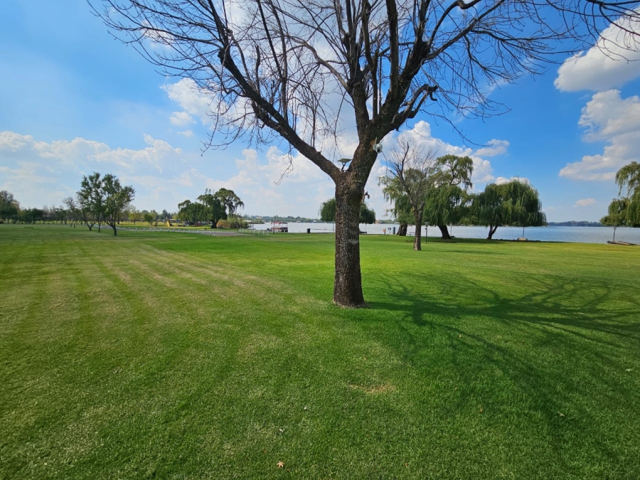 3 Bedroom Property for Sale in Lochvaal Gauteng