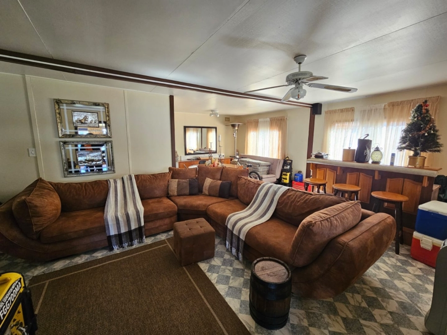 3 Bedroom Property for Sale in Lochvaal Gauteng
