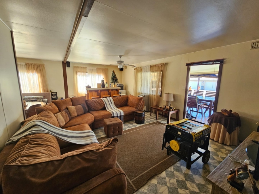 3 Bedroom Property for Sale in Lochvaal Gauteng