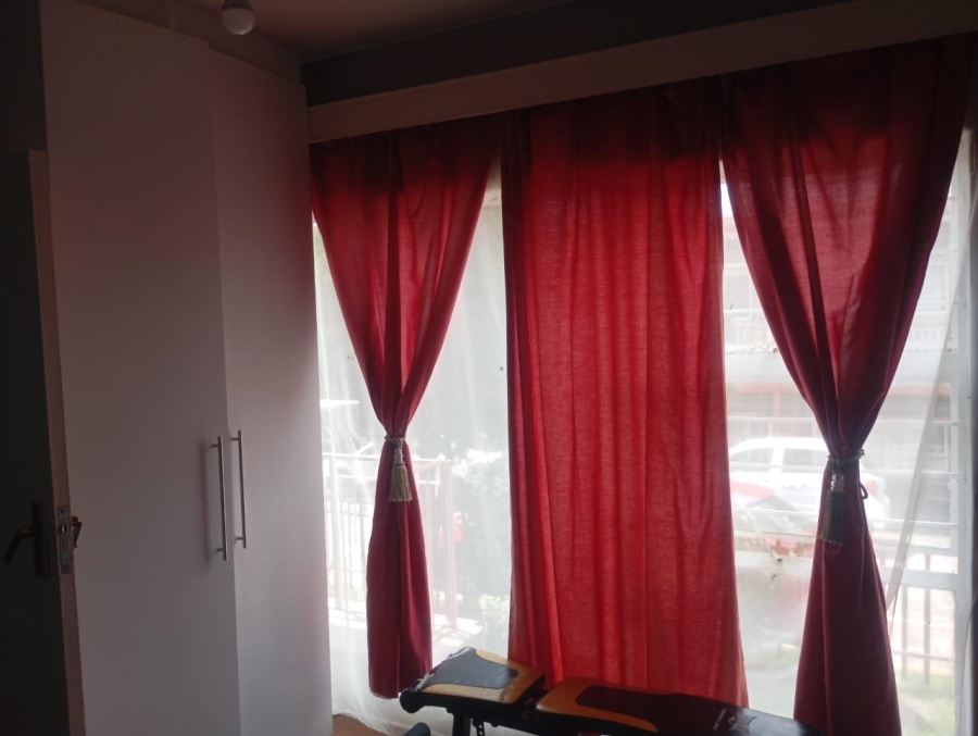 2 Bedroom Property for Sale in Wentworth Park Gauteng